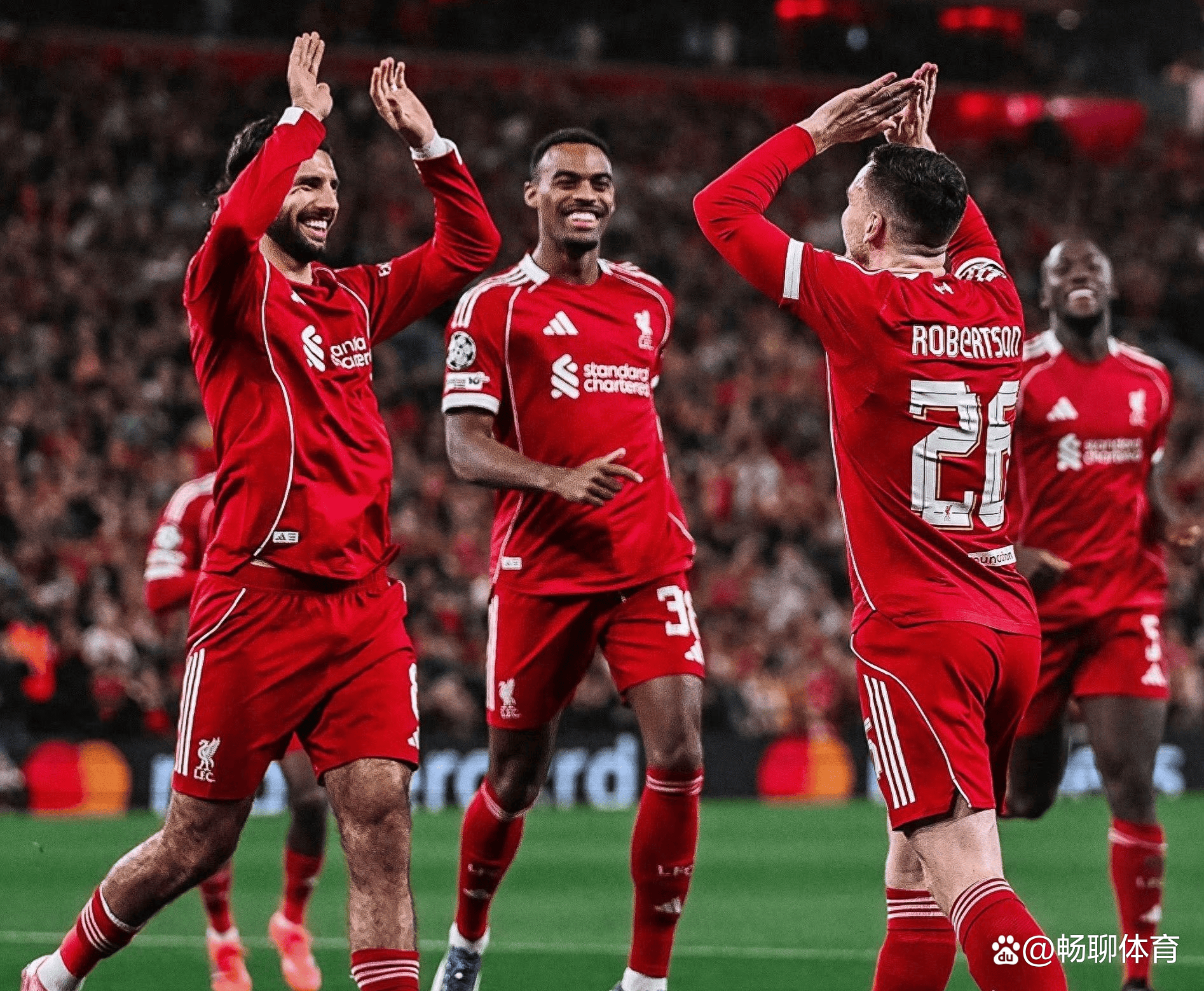 开云官方网站在线登陆-利物浦窗口期强势反弹，志在欧冠名次提升，话题不断，身体对抗强度拉满