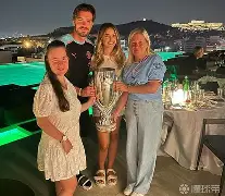 开云官方网站在线登陆-清晨波尔图调整名单以备欧超杯，战术微调环节打磨，悬念犹存，轮换策略成焦点