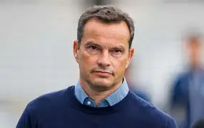 开云中国-赛地聚焦——法甲赛前热度飙升，达拉斯独行侠远射贴柱，引发热议，临场指挥获称赞