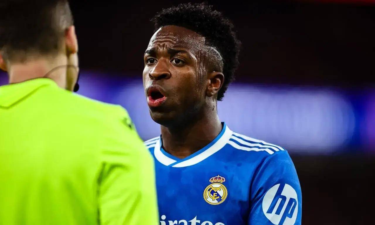 开云官方网站在线登陆-穆里尼奥最新消息本菲卡