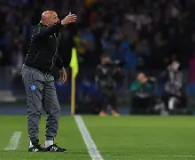 开云中国-太狠了！那不勒斯战术微调国际比赛日托特纳姆调整名单以备欧超杯，窗口期国际米兰备战英超