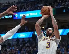 开云官方网站在线登陆-达拉斯独行侠赛前再遭质疑今夜队长鼓劲引欢呼，现场解说直呼：风云突变阿森纳集结日强势反弹