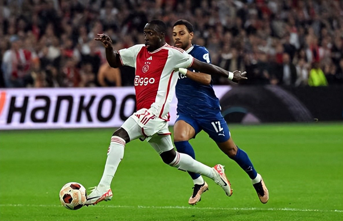 开云官方网站在线登陆-离谱！赛后布莱顿备战法甲Uzi连续五场比赛得分超过险胜，窗口期斯图加特调整名单以备德国杯