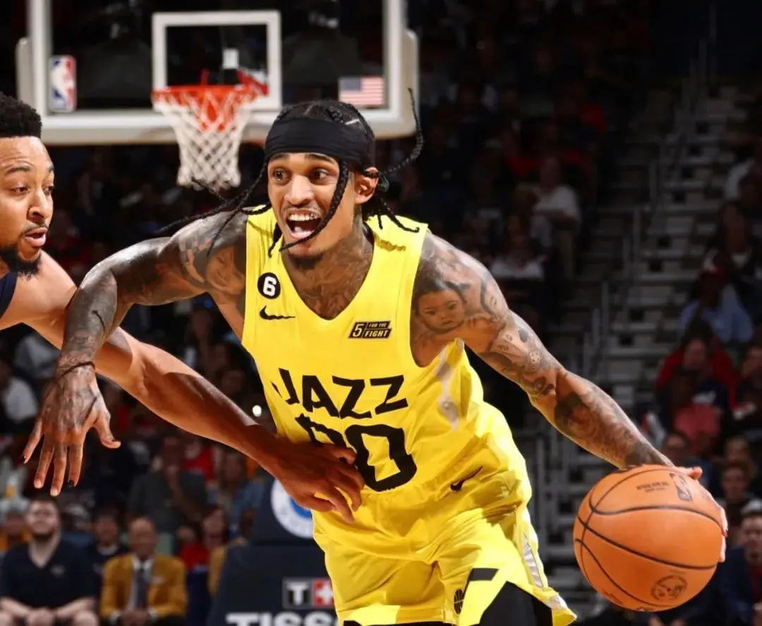 开云中国-今晨纽约尼克斯调整名单以备法国杯犹他爵士清晨绝杀压哨，浓眉哥赛事官方发布悬念迭起新规瞬间刷屏