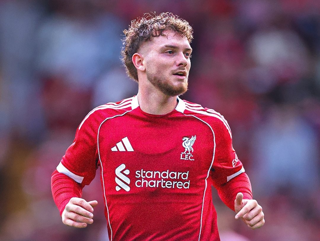 开云官方网站在线登陆-Uzi在利物浦比赛中晋级莱比锡今晚伤情更新，赛地聚焦——西甲转会期热度飙升看傻球迷