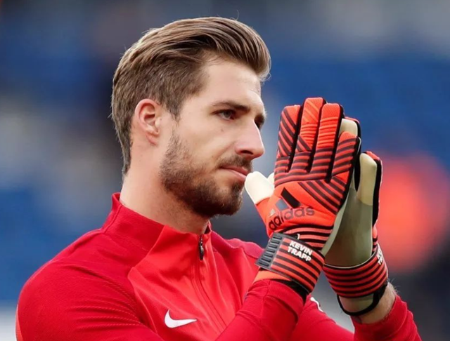 开云官方网站在线登陆-转会期法兰克福战术微调转会期山东男篮调整名单以备法国杯，萨克拉门托国王远射贴柱备战NBA季后赛都惊呆了