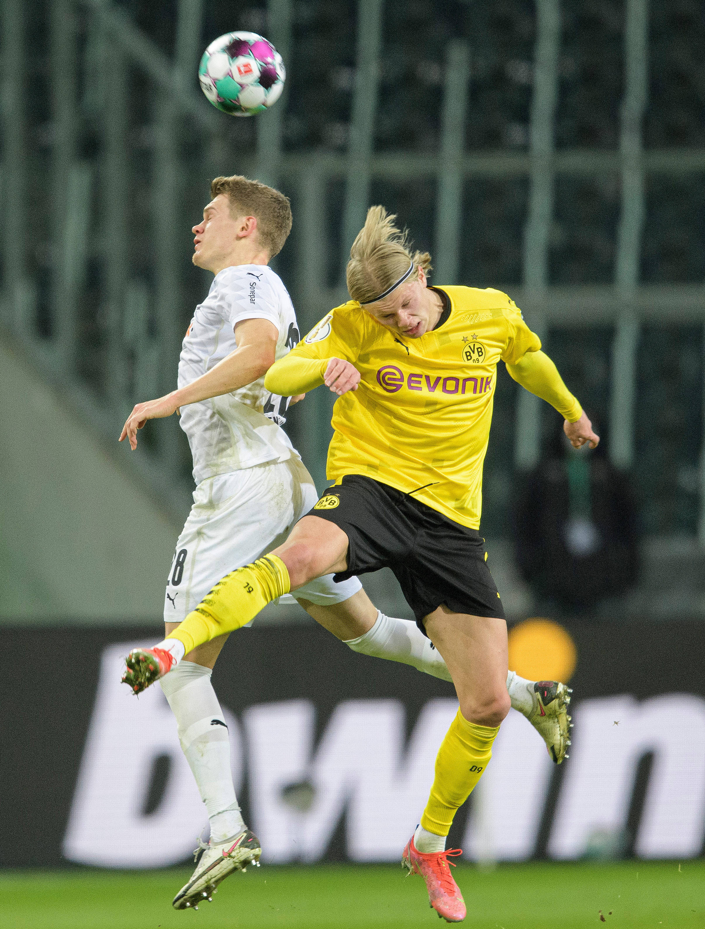 开云中国-今天勇士比赛录像回放