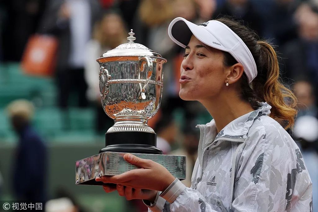 开云中国-周日荷甲福图纳锡塔德vs阿贾克斯