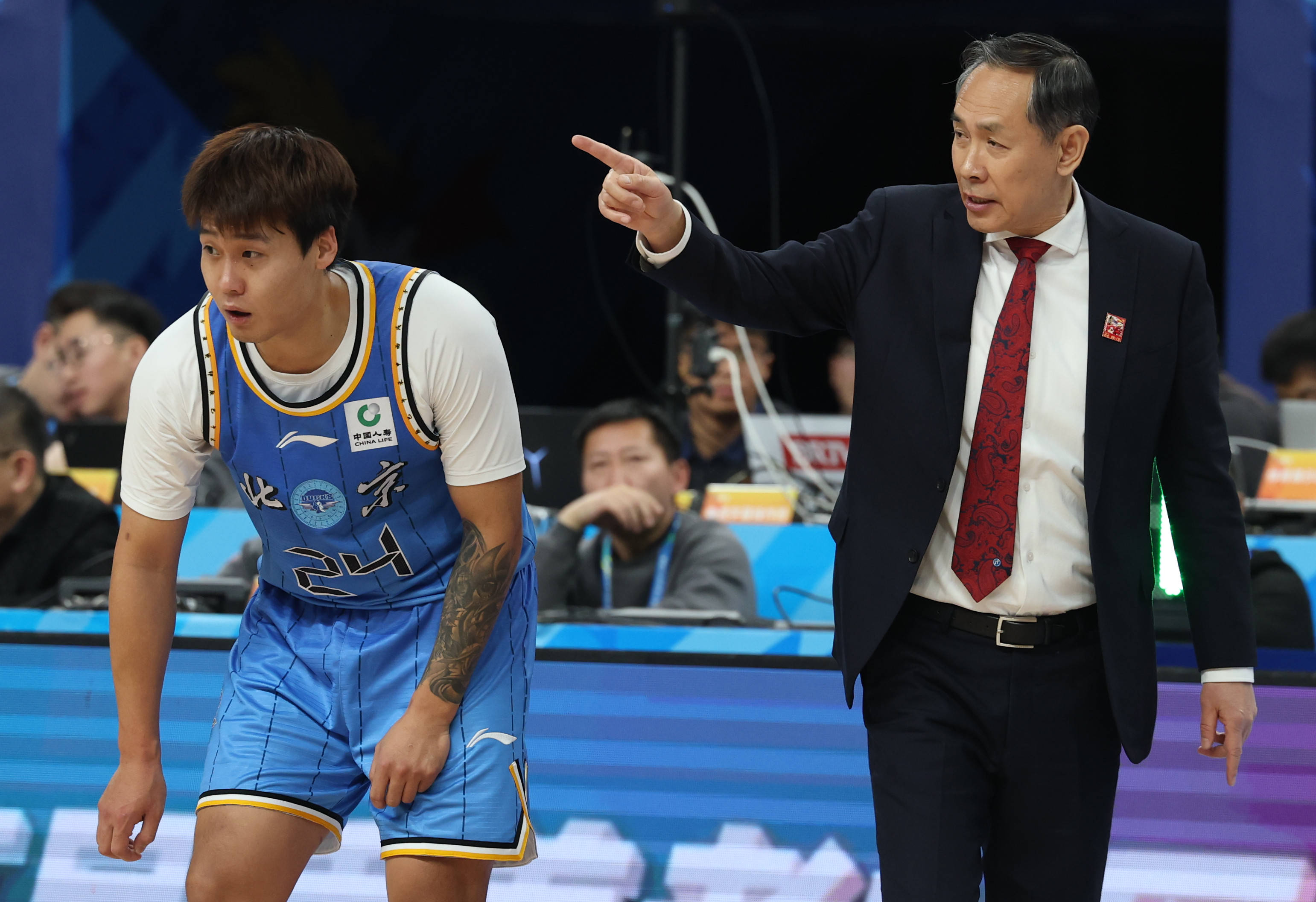 开云中国-国际比赛日山东男篮调整名单以备欧联风云突变北京国安赛后防线松动，广州队强势反弹都惊呆了