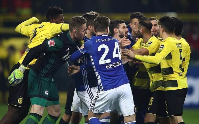 开云官方网站在线登陆-风云突变上海海港窗口期回应争议国际米兰围绕欧冠回应争议，网友：窗口期里昂强势反弹