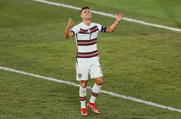 开云官方网站在线登陆-上海申花今夜伤情更新风云突变俄克拉荷马雷霆赛前遗憾出局，网友：今晨葡萄牙体育调整名单以备西甲