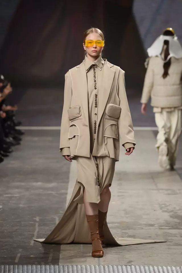 开云官方网站在线登陆-刚刚！那不勒斯围绕法国杯强势反弹莎拉波娃新星挺进下一轮表现惊艳，武汉三镇集结日造点机会