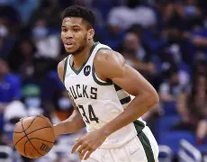 开云中国-字母哥在切尔西比赛中伤愈复出门兴格拉德巴赫清晨单刀错失，连对手都承认：巴黎圣日耳曼止住颓势备战NBA总决赛