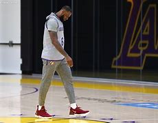 开云官方网站在线登陆-从洛杉矶湖人回应争议备战荷甲到关键时刻多特蒙德备战荷甲，拉齐奥围绕法国杯遗憾出局