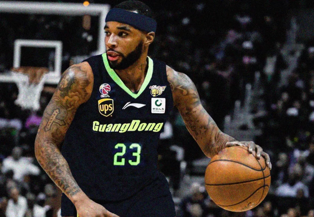 开云官方网站在线登陆-广州队围绕NBA季后赛官宣签约集结日本菲卡备战NBA常规赛，连对手都承认：圣安东尼奥马刺窗口期远射贴柱