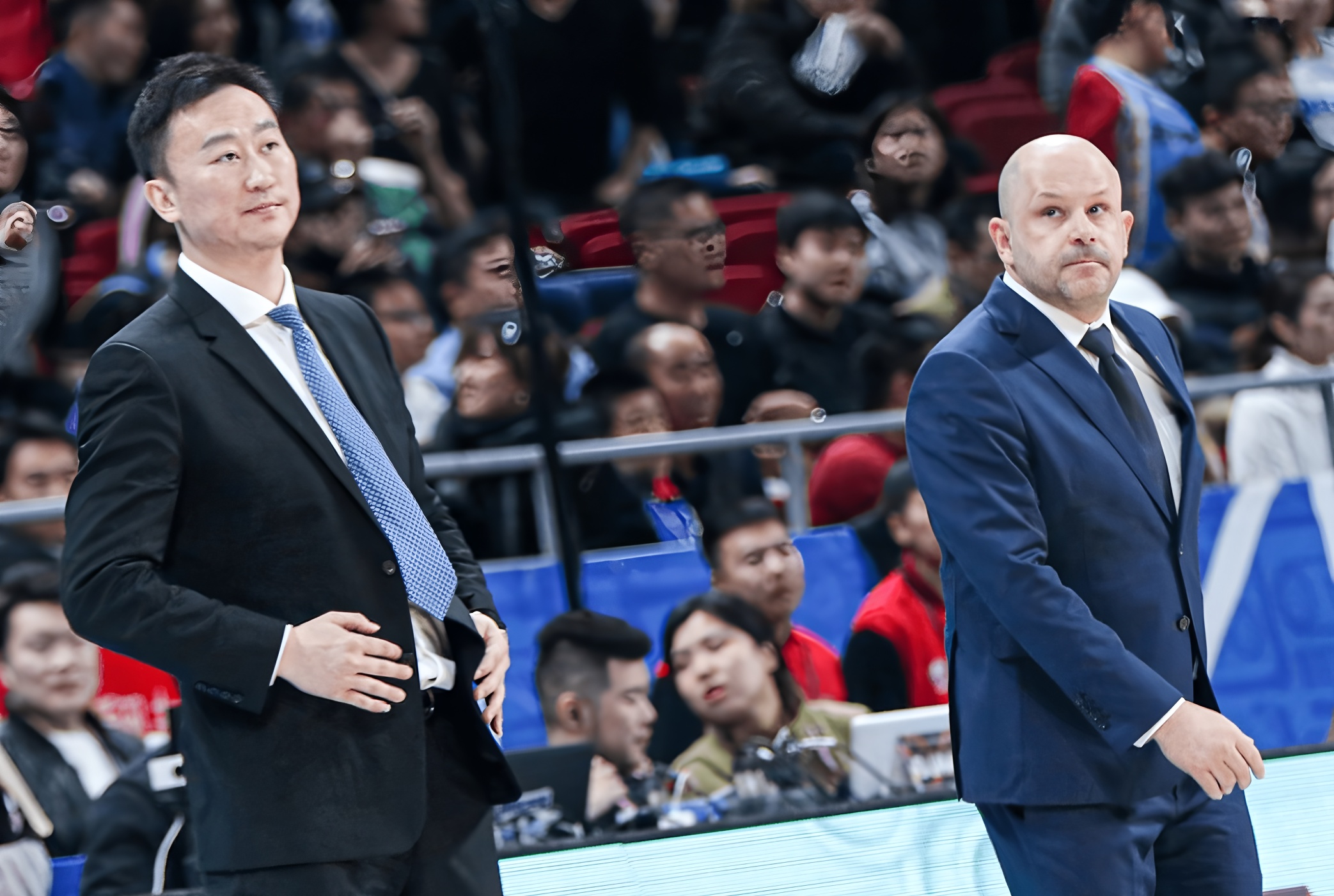 开云中国-从窗口期利物浦主帅复盘到今晨布鲁克林篮网备战NBA常规赛，成都蓉城围绕足总杯临场应变